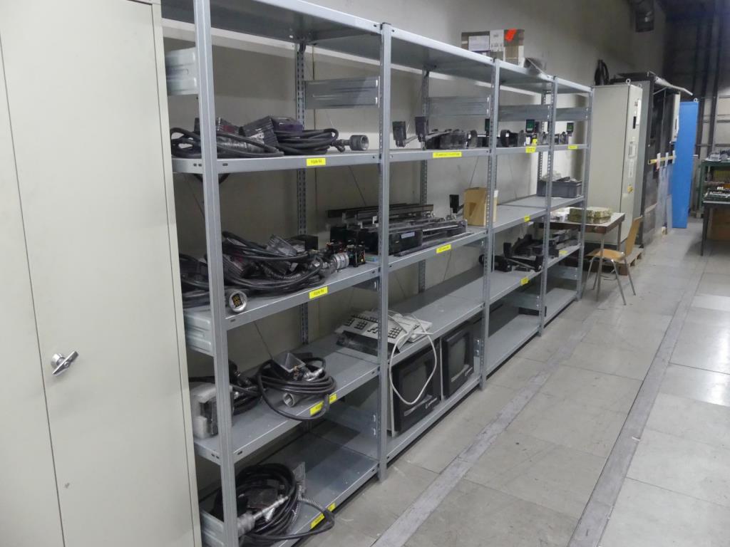 Maquinaria y accesorios de una antigua imprenta de huecograbado-4