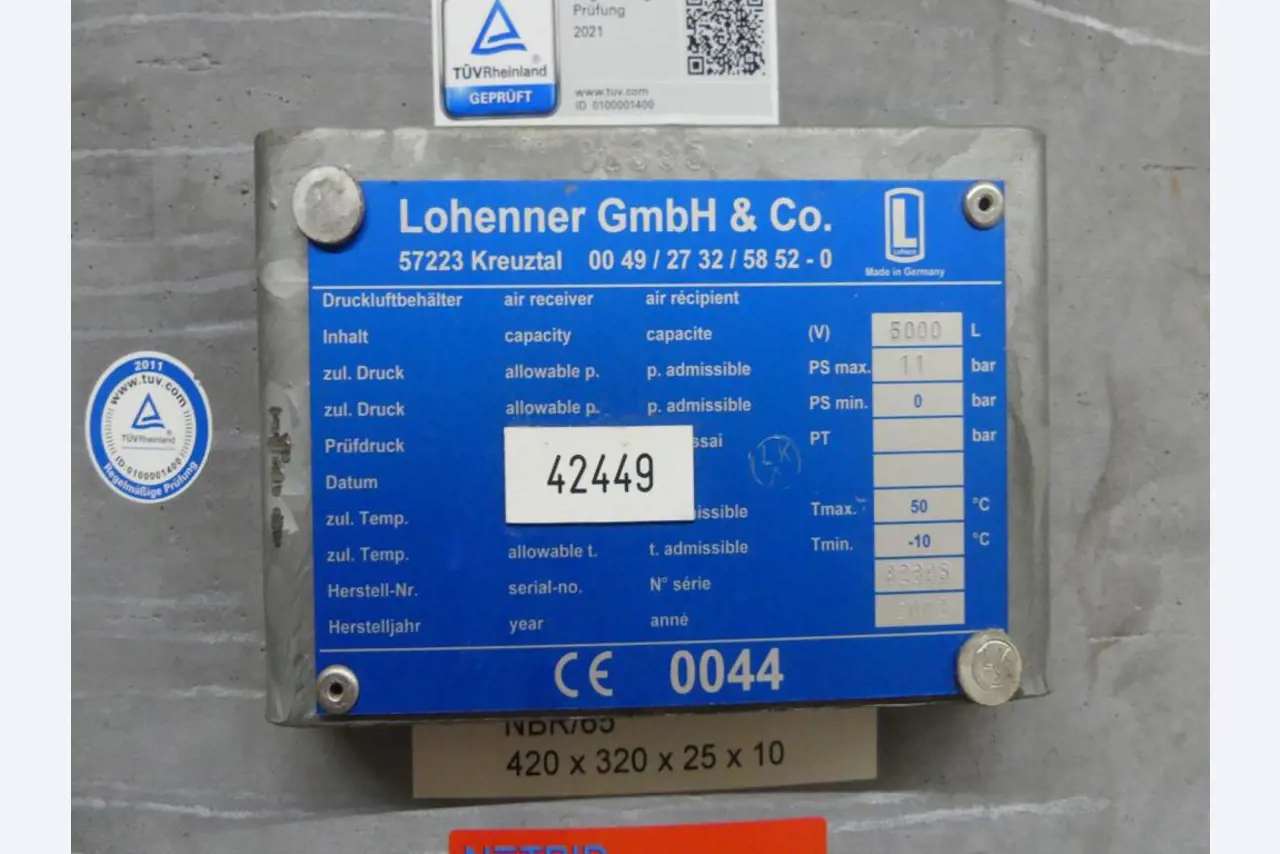 Maschinelle Einrichtung sowie Zubehör einer ehemaligen Tiefdruckerei-2