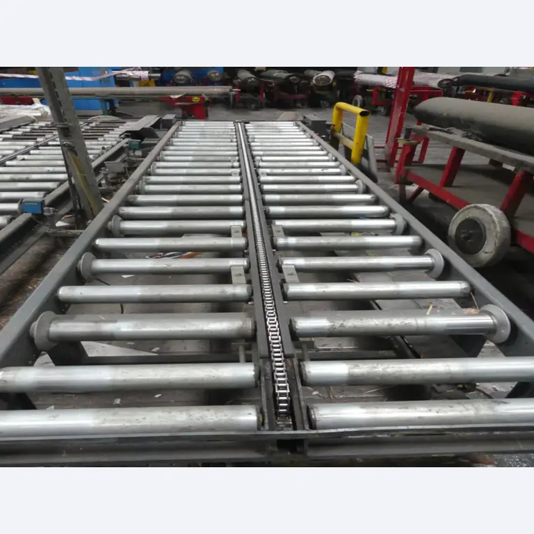 Equipement mécanique et accessoires d'une ancienne imprimerie en héliogravure-3