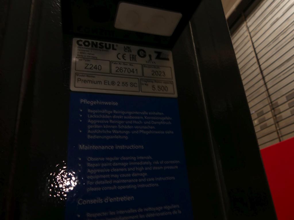 Maquinaria y accesorios de una antigua imprenta de huecograbado-4