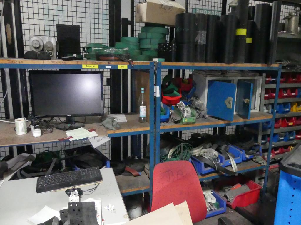 Maquinaria y accesorios de una antigua imprenta de huecograbado-11