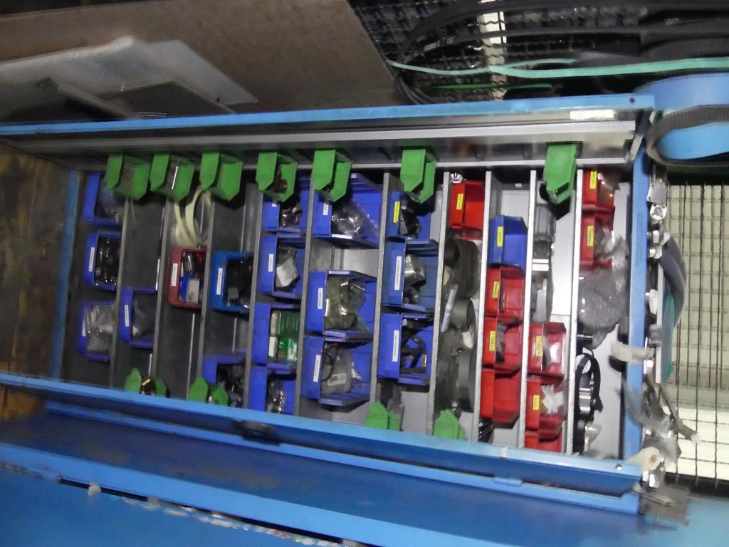 Maquinaria y accesorios de una antigua imprenta de huecograbado-3