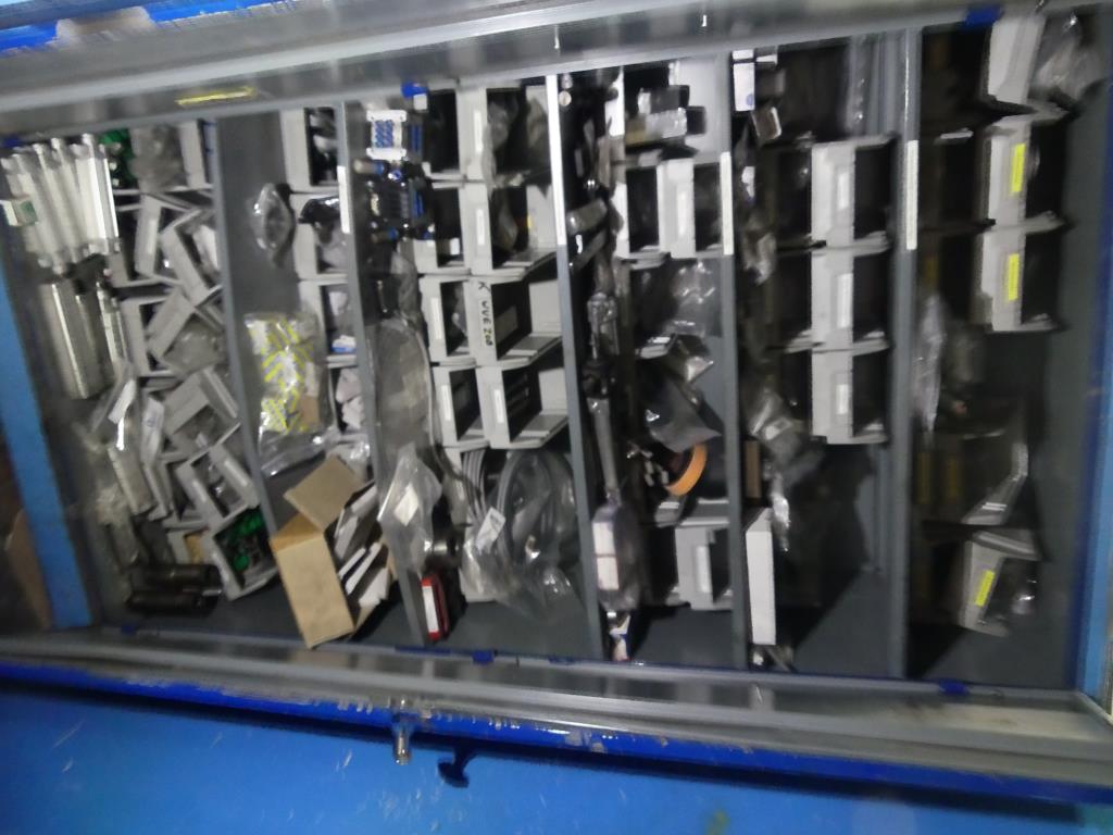 Maquinaria y accesorios de una antigua imprenta de huecograbado-7