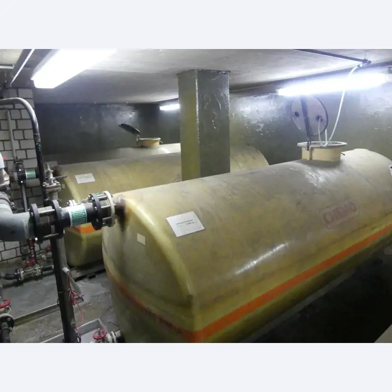 Maschinelle Einrichtung sowie Zubehör einer ehemaligen Tiefdruckerei-2