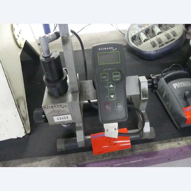 Maschinelle Einrichtung sowie Zubehör einer ehemaligen Tiefdruckerei-1