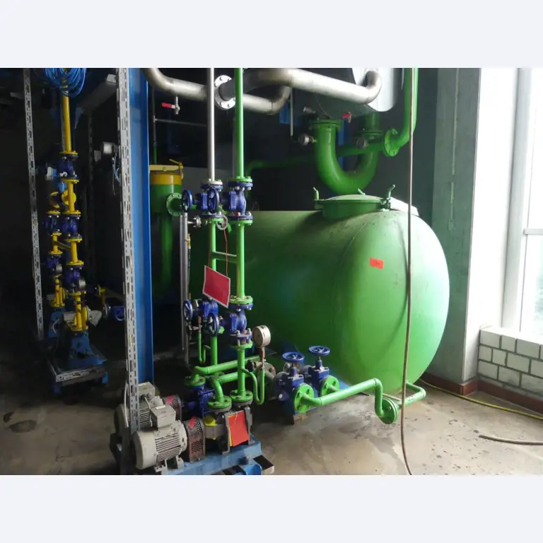 Equipement mécanique et accessoires d'une ancienne imprimerie en héliogravure-1