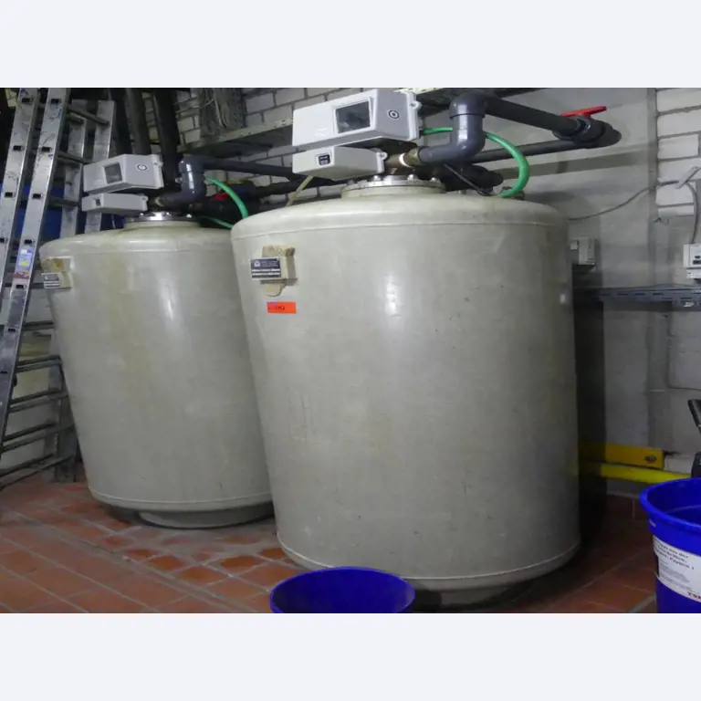 Equipement mécanique et accessoires d'une ancienne imprimerie en héliogravure-2