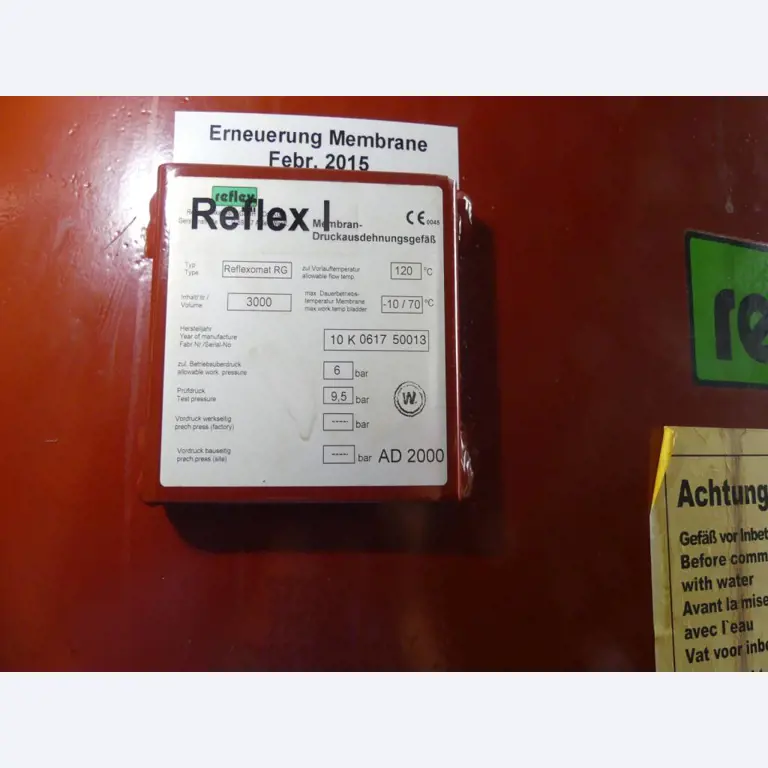 Maquinaria y accesorios de una antigua imprenta de huecograbado-2