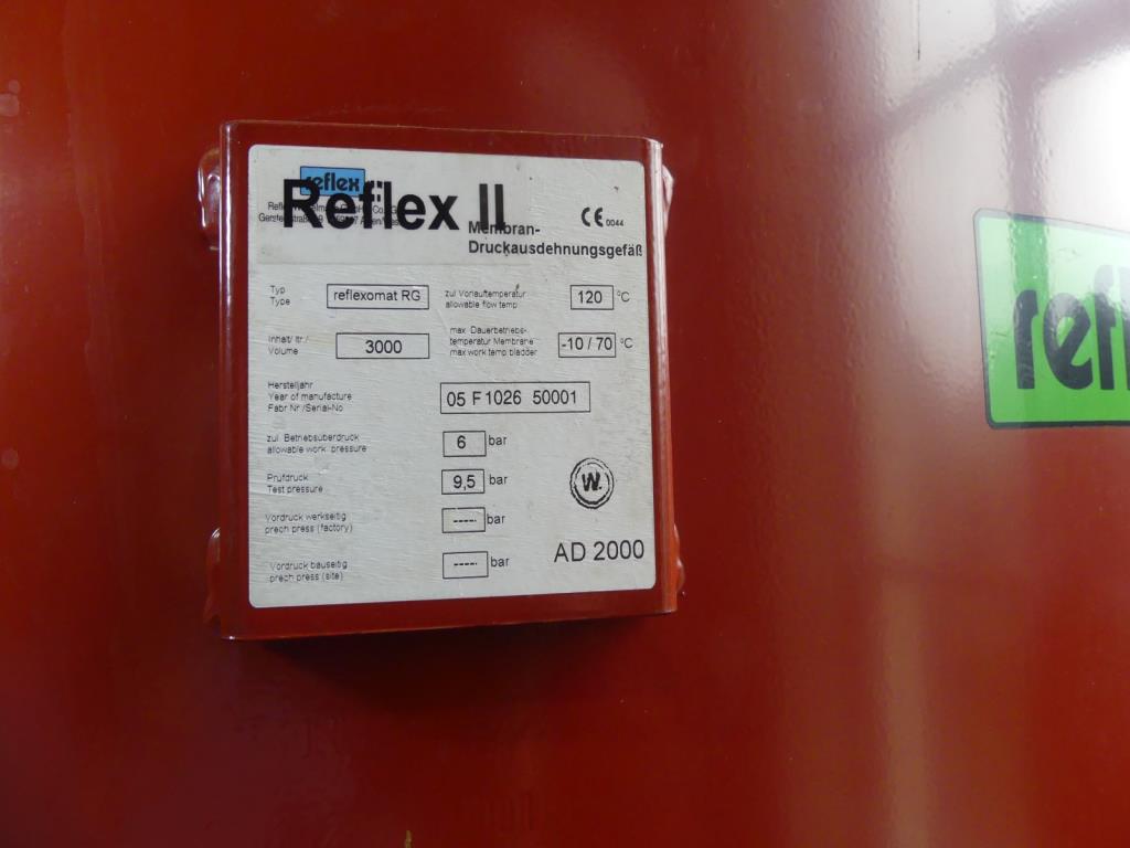 Maquinaria y accesorios de una antigua imprenta de huecograbado-3