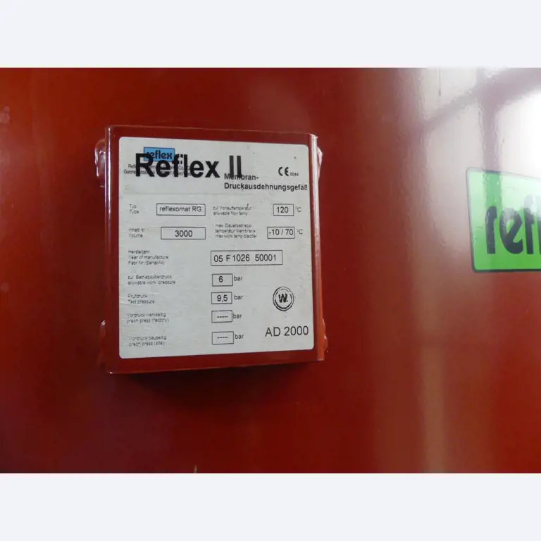 Maquinaria y accesorios de una antigua imprenta de huecograbado-3