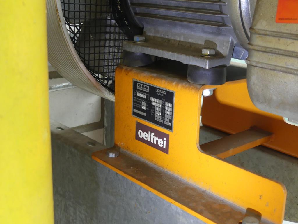 Maquinaria y accesorios de una antigua imprenta de huecograbado-6