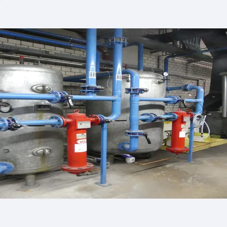 Equipement mécanique et accessoires d'une ancienne imprimerie en héliogravure-11