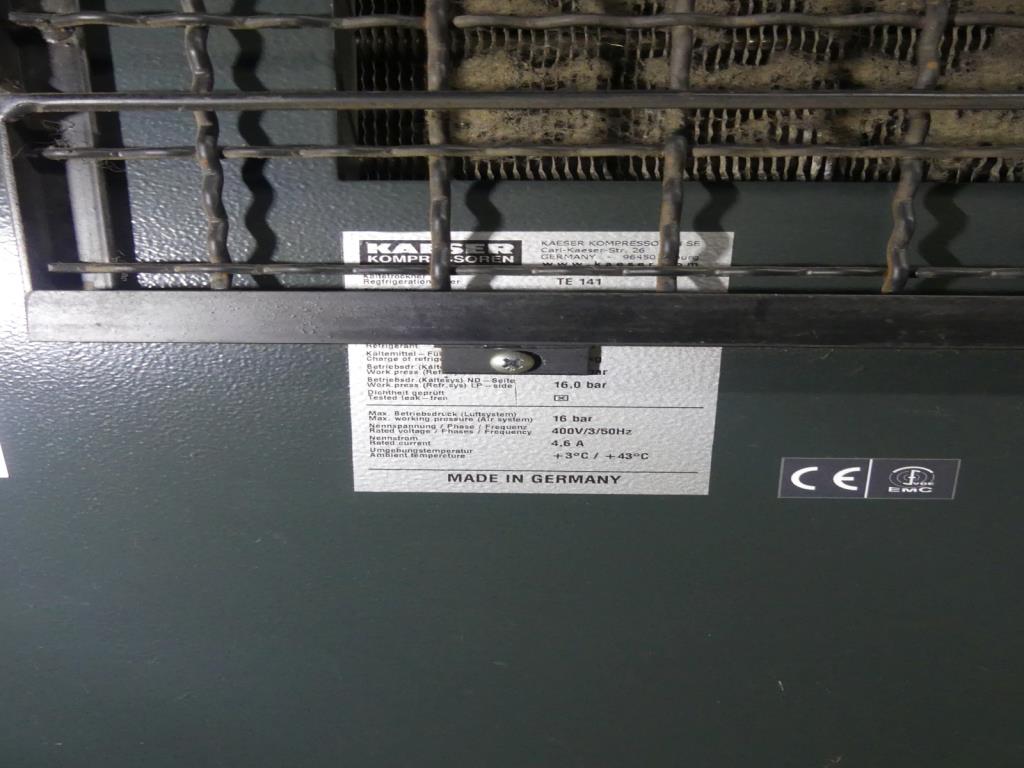 Maquinaria y accesorios de una antigua imprenta de huecograbado-5