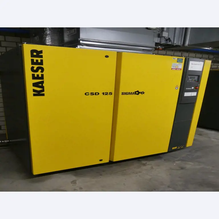 Equipement mécanique et accessoires d'une ancienne imprimerie en héliogravure-6