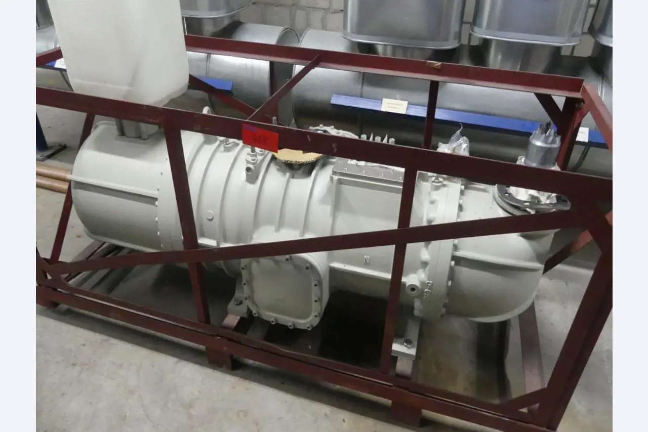 Stroje a příslušenství z bývalé hlubotiskové tiskárny-3