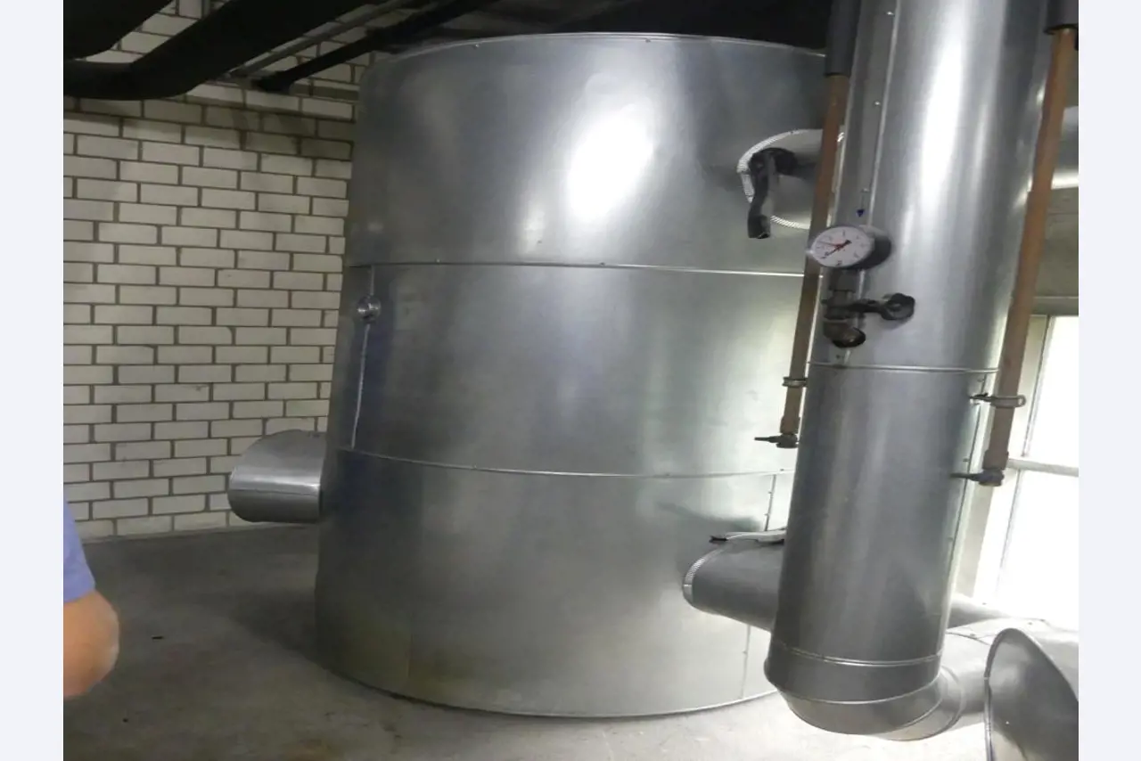 Stroje a příslušenství z bývalé hlubotiskové tiskárny-5