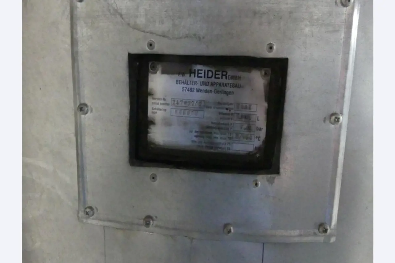 Stroje a příslušenství z bývalé hlubotiskové tiskárny-8