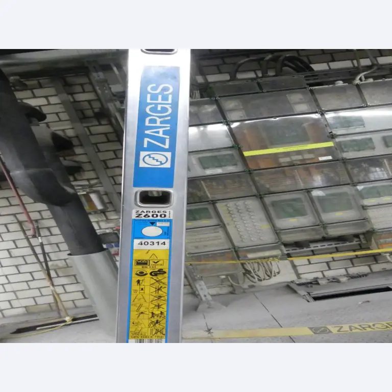 Maschinelle Einrichtung sowie Zubehör einer ehemaligen Tiefdruckerei-2