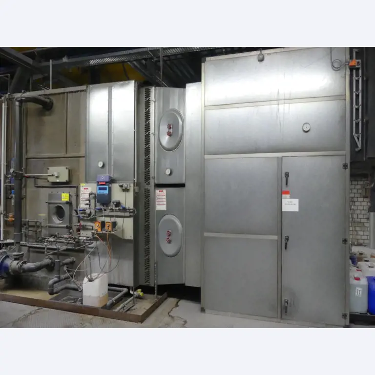 Equipement mécanique et accessoires d'une ancienne imprimerie en héliogravure-1