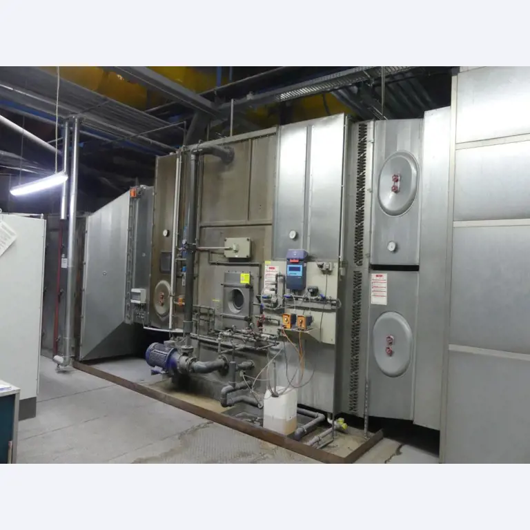 Equipement mécanique et accessoires d'une ancienne imprimerie en héliogravure-2