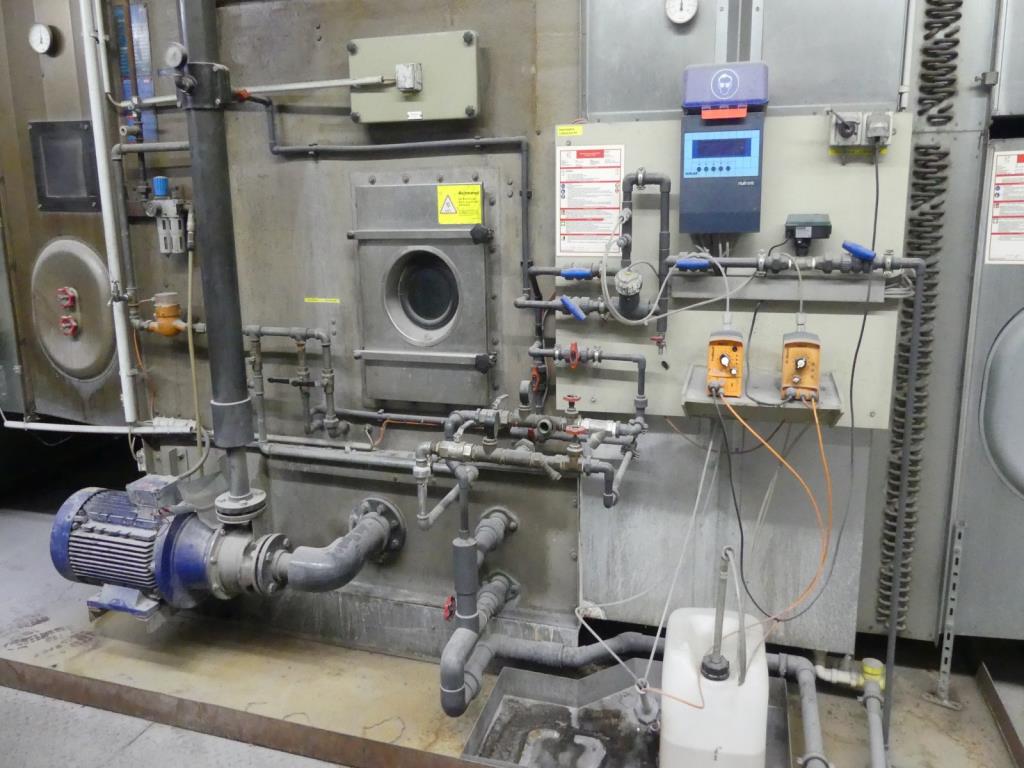 Maquinaria y accesorios de una antigua imprenta de huecograbado-3