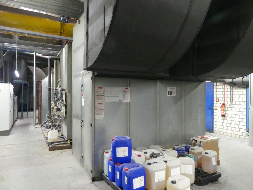 Maquinaria y accesorios de una antigua imprenta de huecograbado-4