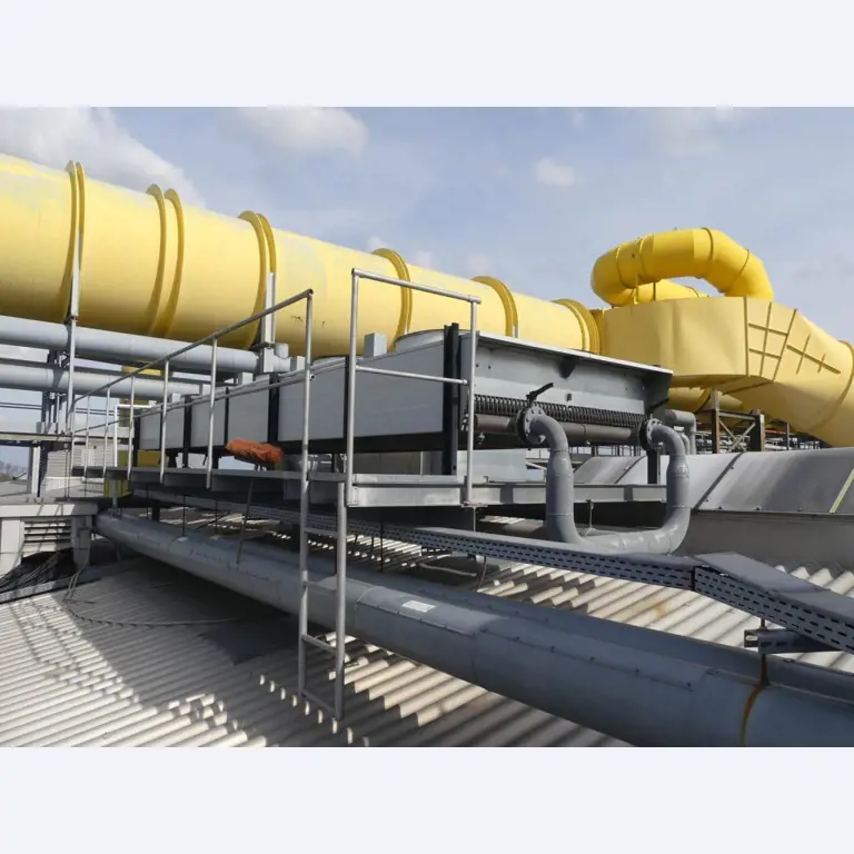 Equipement mécanique et accessoires d'une ancienne imprimerie en héliogravure-10