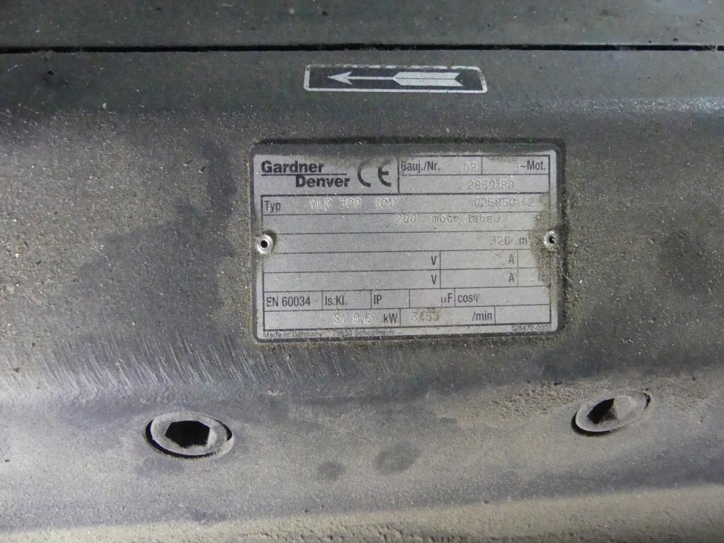 Máquinas e acessórios de uma antiga fábrica de impressão de gravuras-9