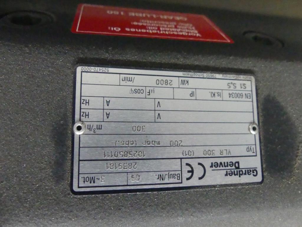 Máquinas e acessórios de uma antiga fábrica de impressão de gravuras-11