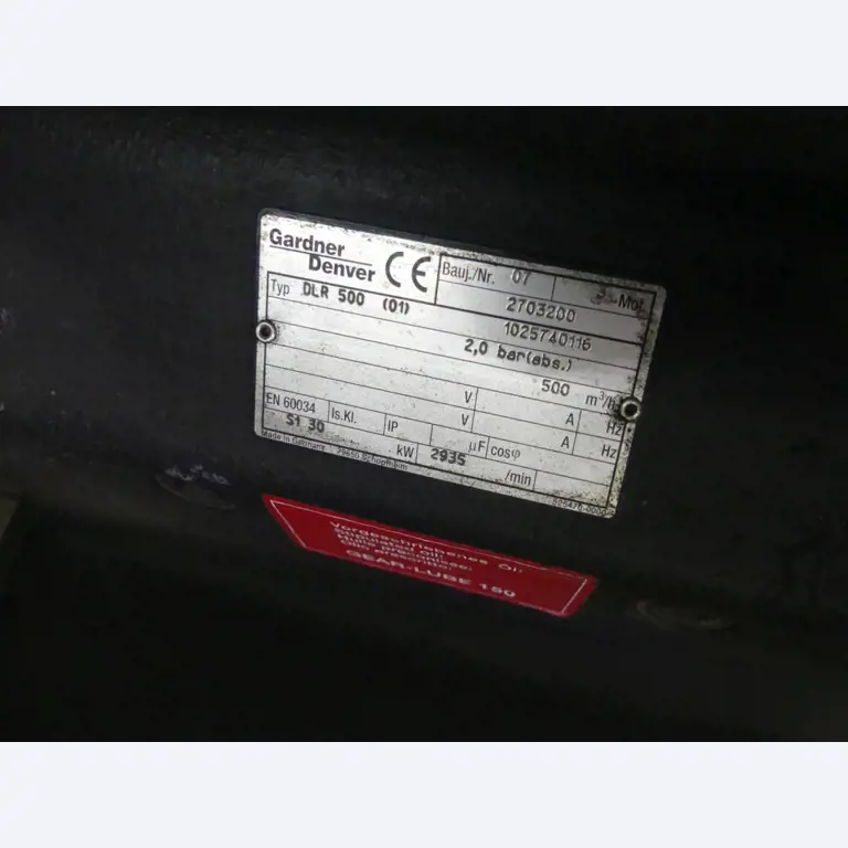 Equipement mécanique et accessoires d'une ancienne imprimerie en héliogravure-7