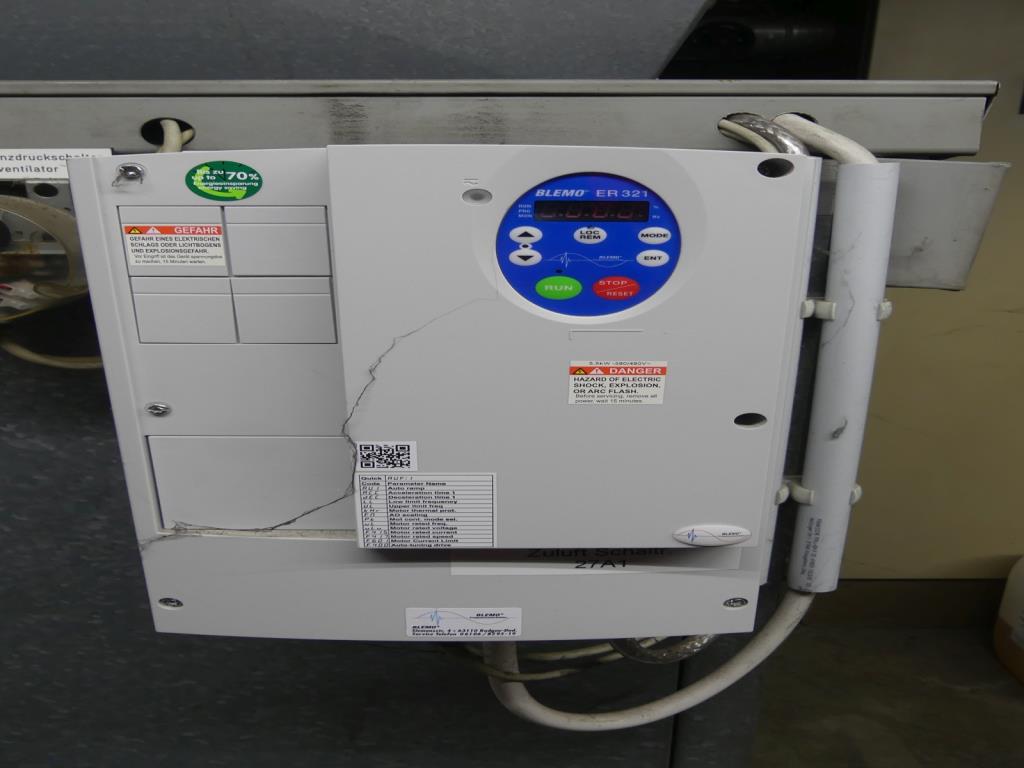 Maquinaria y accesorios de una antigua imprenta de huecograbado-3