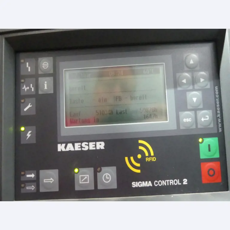 Equipement mécanique et accessoires d'une ancienne imprimerie en héliogravure-2