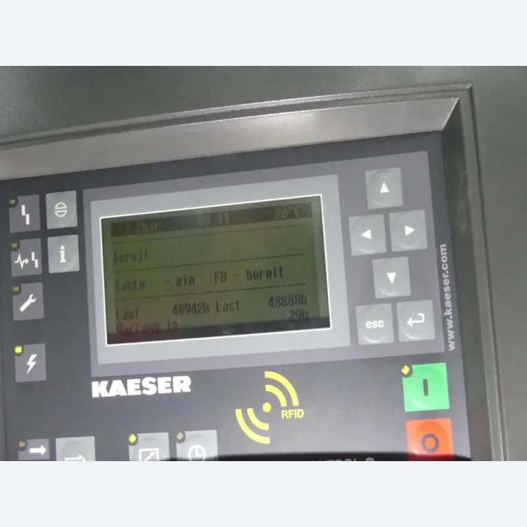 Equipement mécanique et accessoires d'une ancienne imprimerie en héliogravure-6