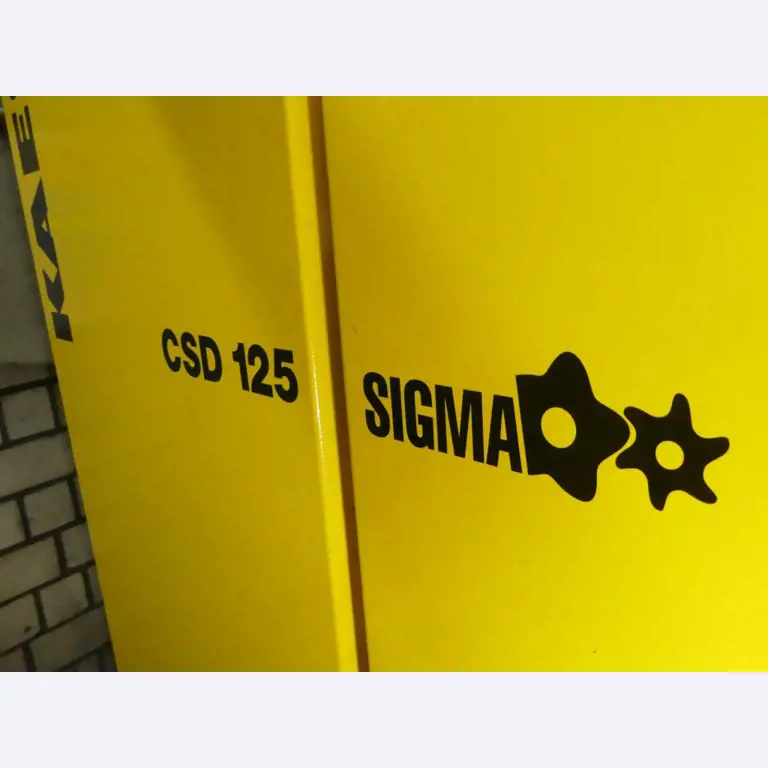 Equipement mécanique et accessoires d'une ancienne imprimerie en héliogravure-7