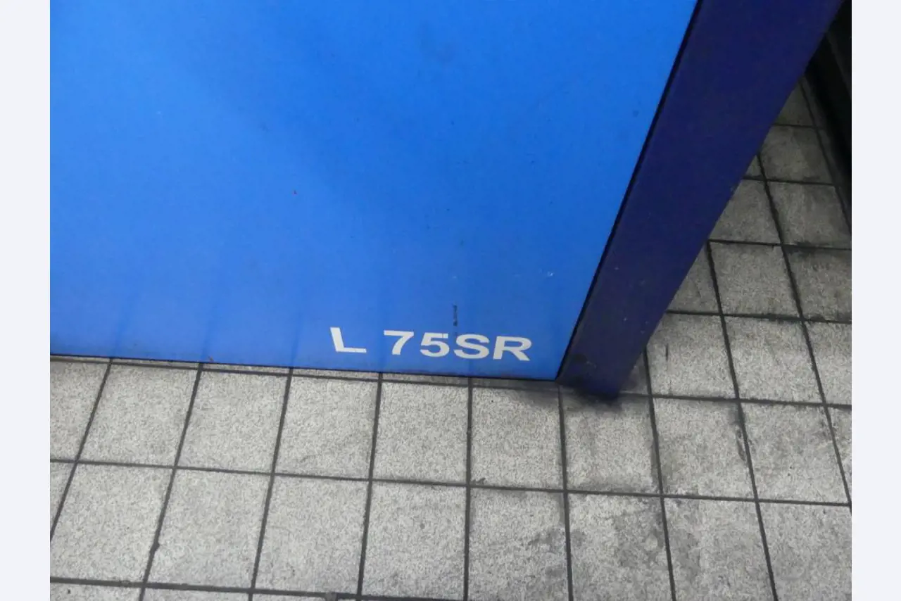 Maschinelle Einrichtung sowie Zubehör einer ehemaligen Tiefdruckerei-3