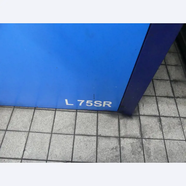 Maschinelle Einrichtung sowie Zubehör einer ehemaligen Tiefdruckerei-3