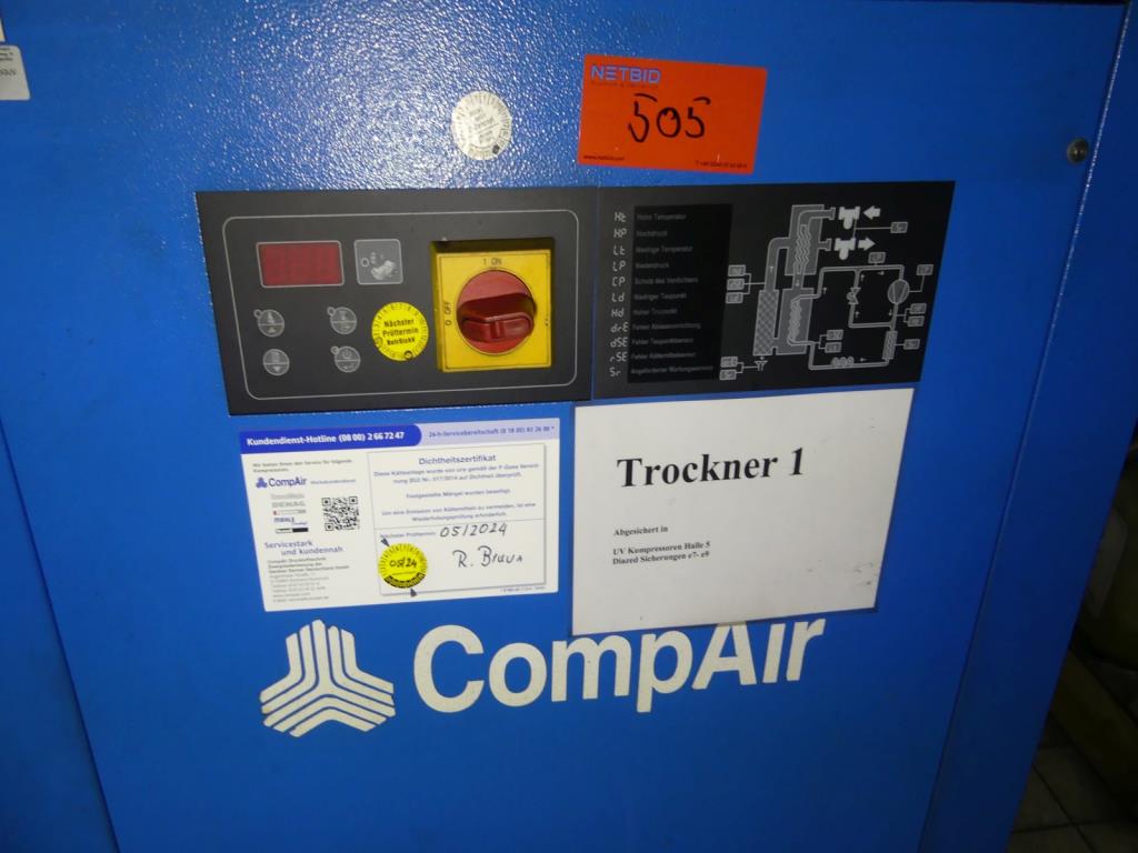 Máquinas e acessórios de uma antiga fábrica de impressão de gravuras-6