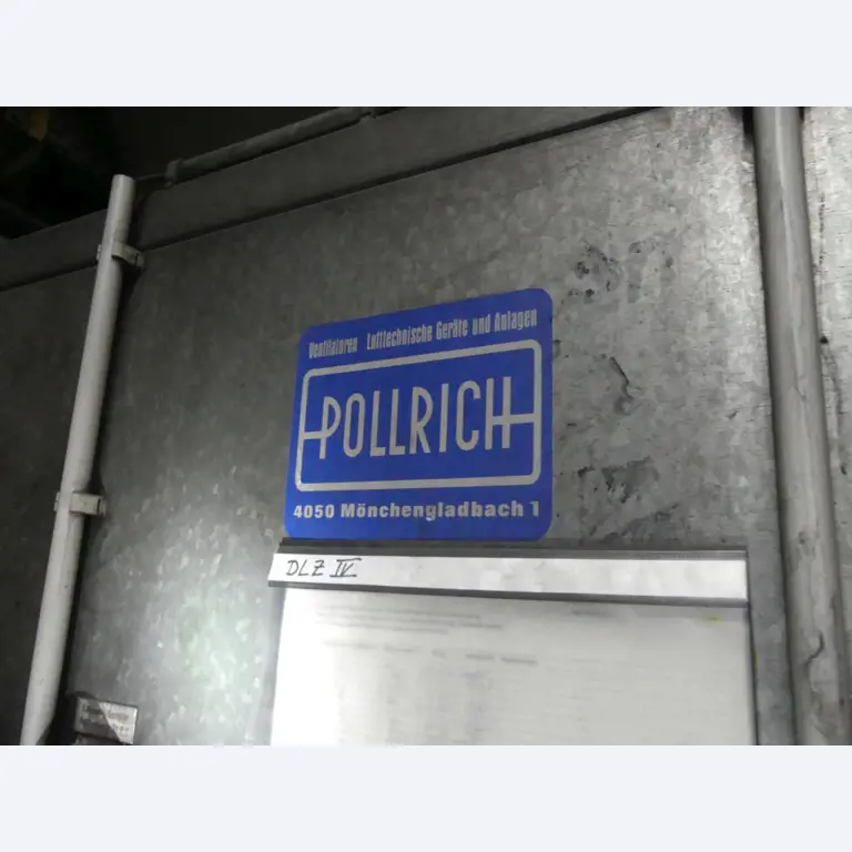 Equipement mécanique et accessoires d'une ancienne imprimerie en héliogravure-9