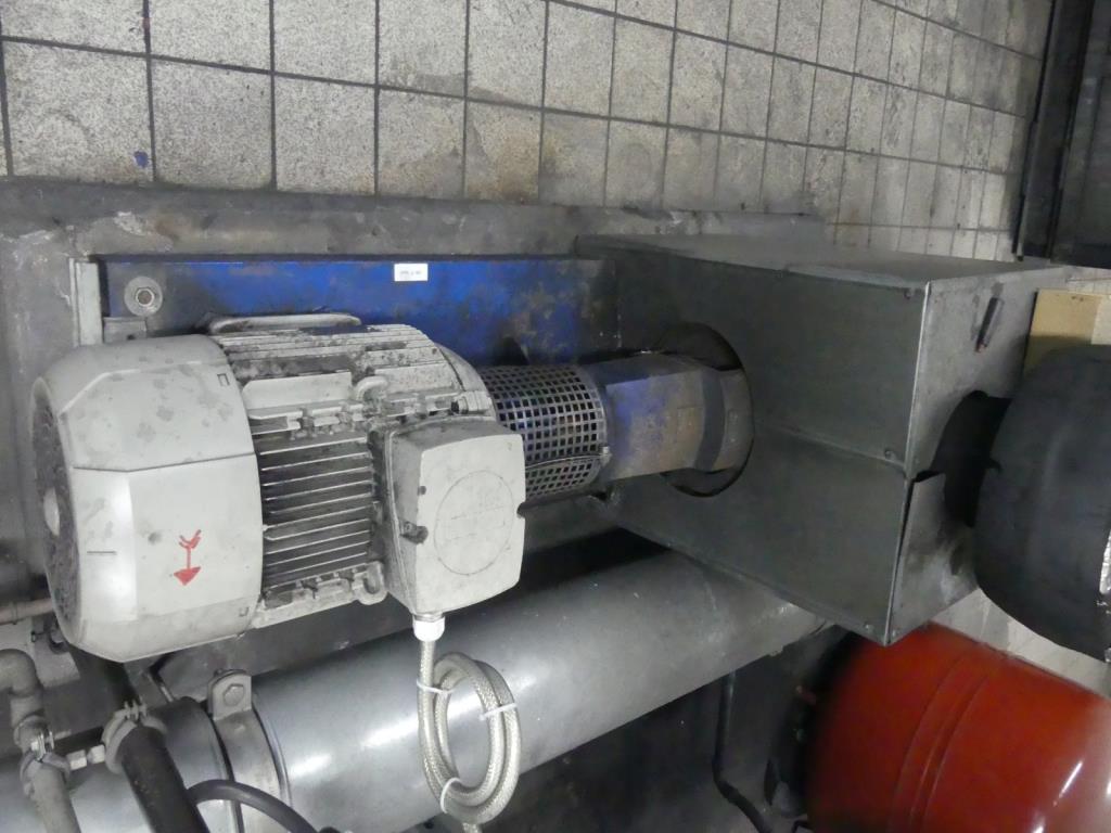 Maquinaria y accesorios de una antigua imprenta de huecograbado-2