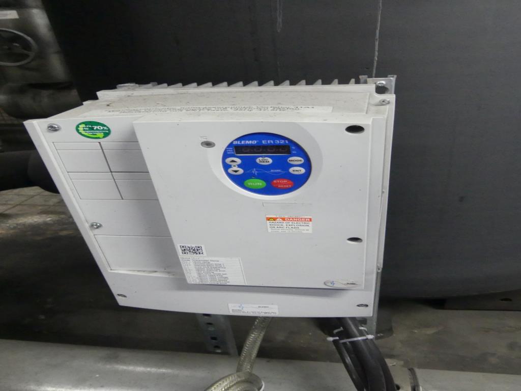 Maquinaria y accesorios de una antigua imprenta de huecograbado-3