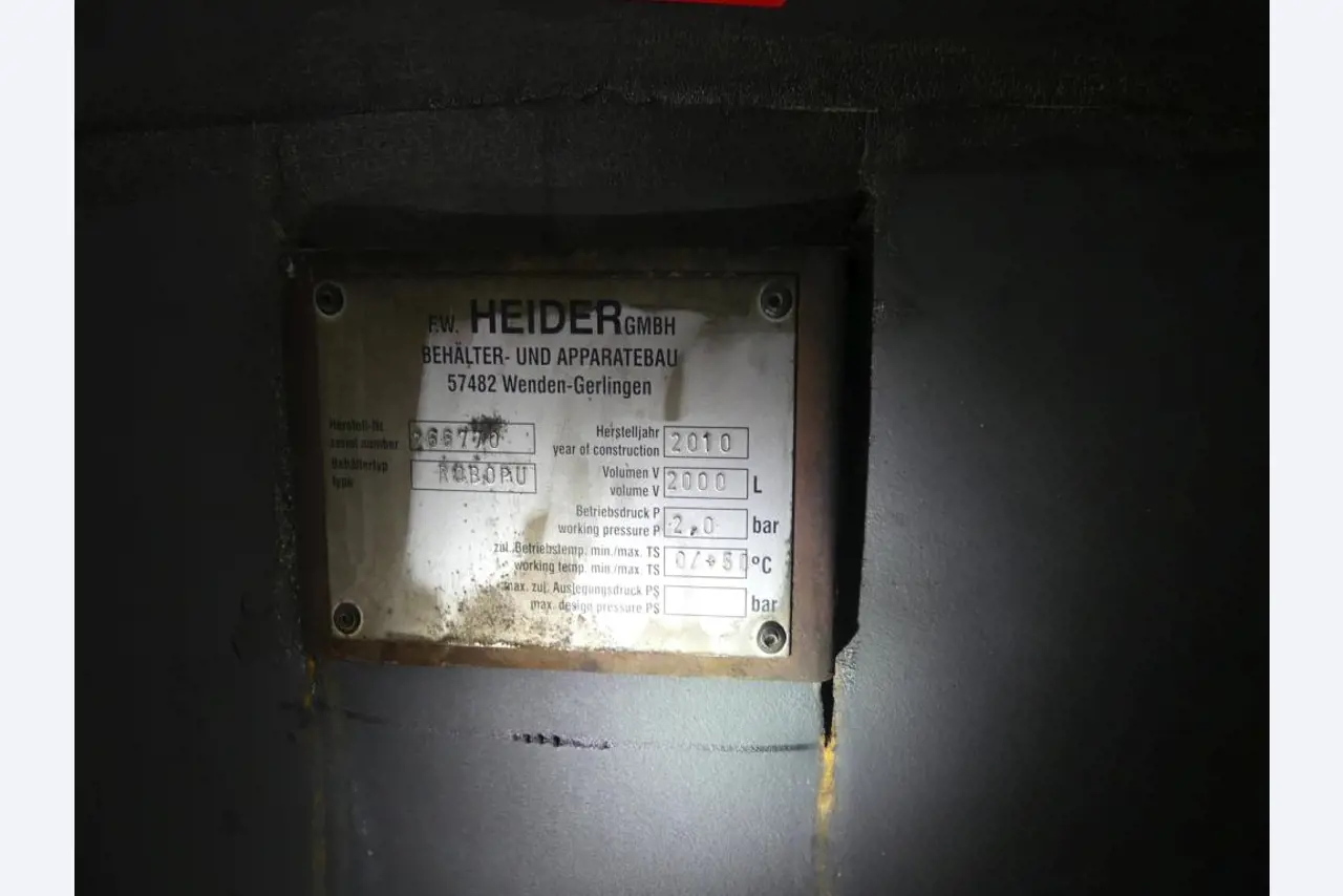 Equipement mécanique et accessoires d'une ancienne imprimerie en héliogravure-4