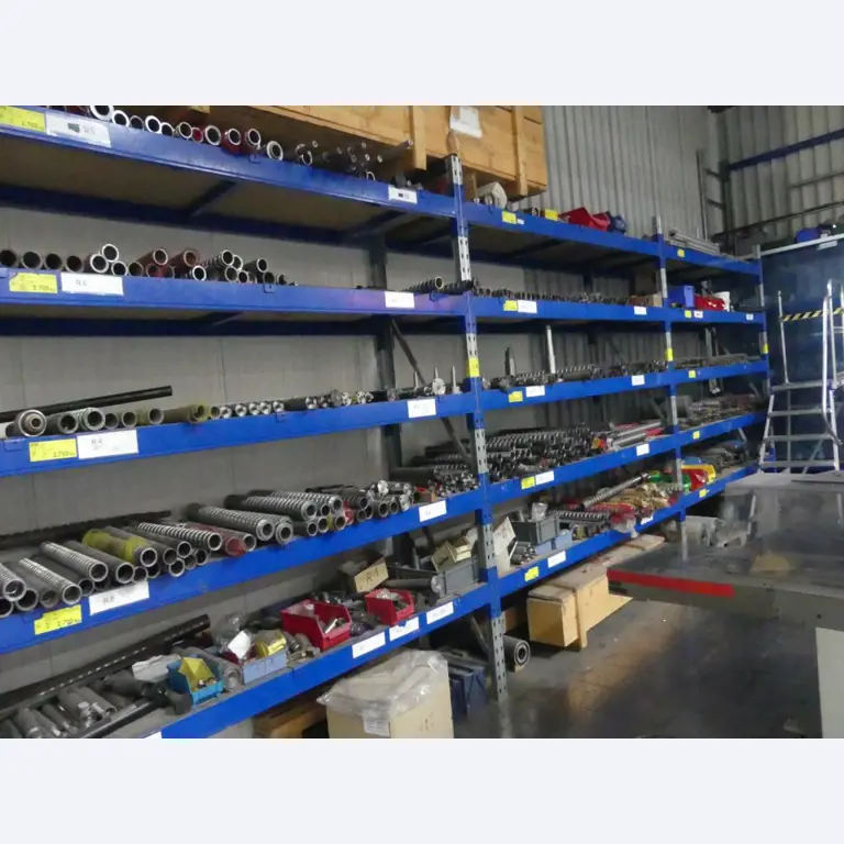 Machines en toebehoren van een voormalige diepdrukkerij-1