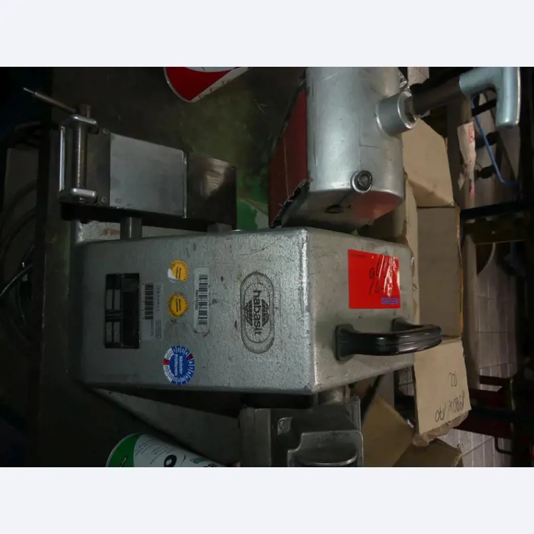 Maschinelle Einrichtung sowie Zubehör einer ehemaligen Tiefdruckerei-1