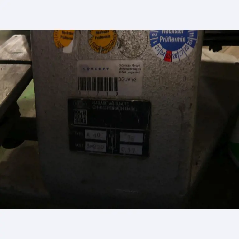 Maschinelle Einrichtung sowie Zubehör einer ehemaligen Tiefdruckerei-2