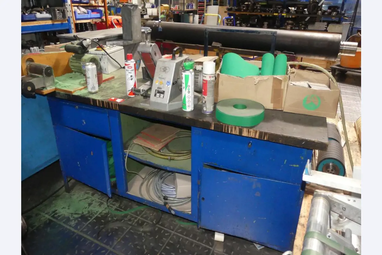 Maschinelle Einrichtung sowie Zubehör einer ehemaligen Tiefdruckerei-5