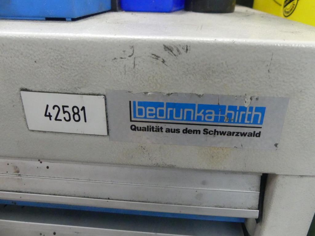 Máquinas e acessórios de uma antiga fábrica de impressão de gravuras-2