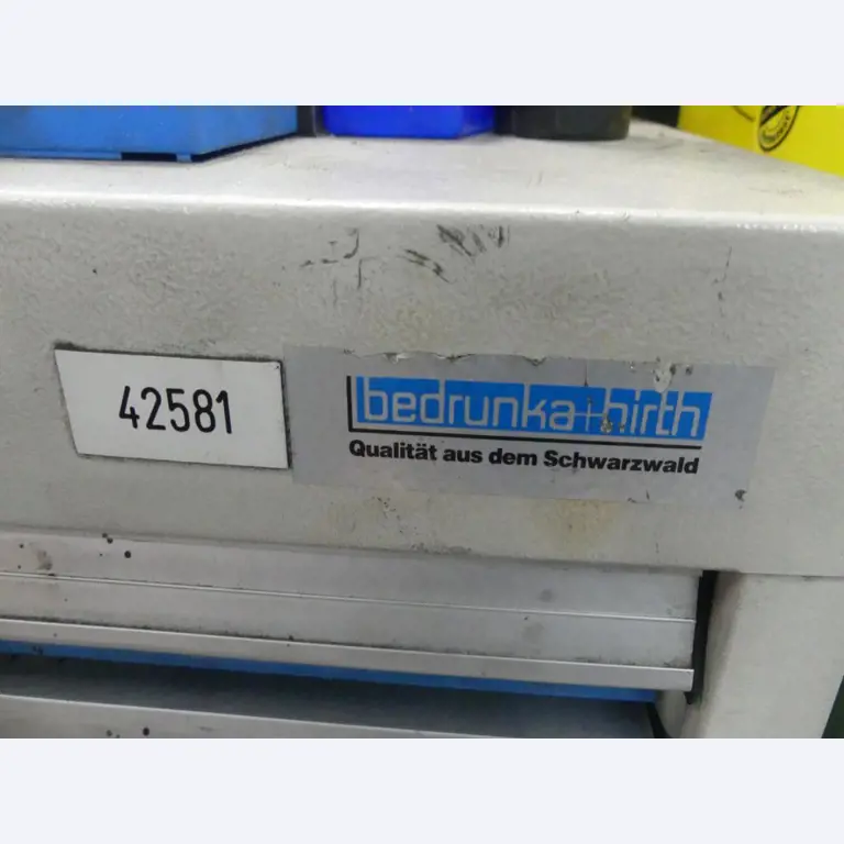 Maschinelle Einrichtung sowie Zubehör einer ehemaligen Tiefdruckerei-2