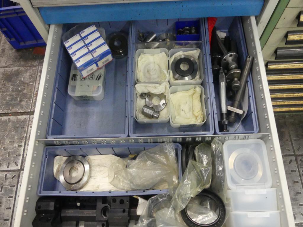 Máquinas e acessórios de uma antiga fábrica de impressão de gravuras-5