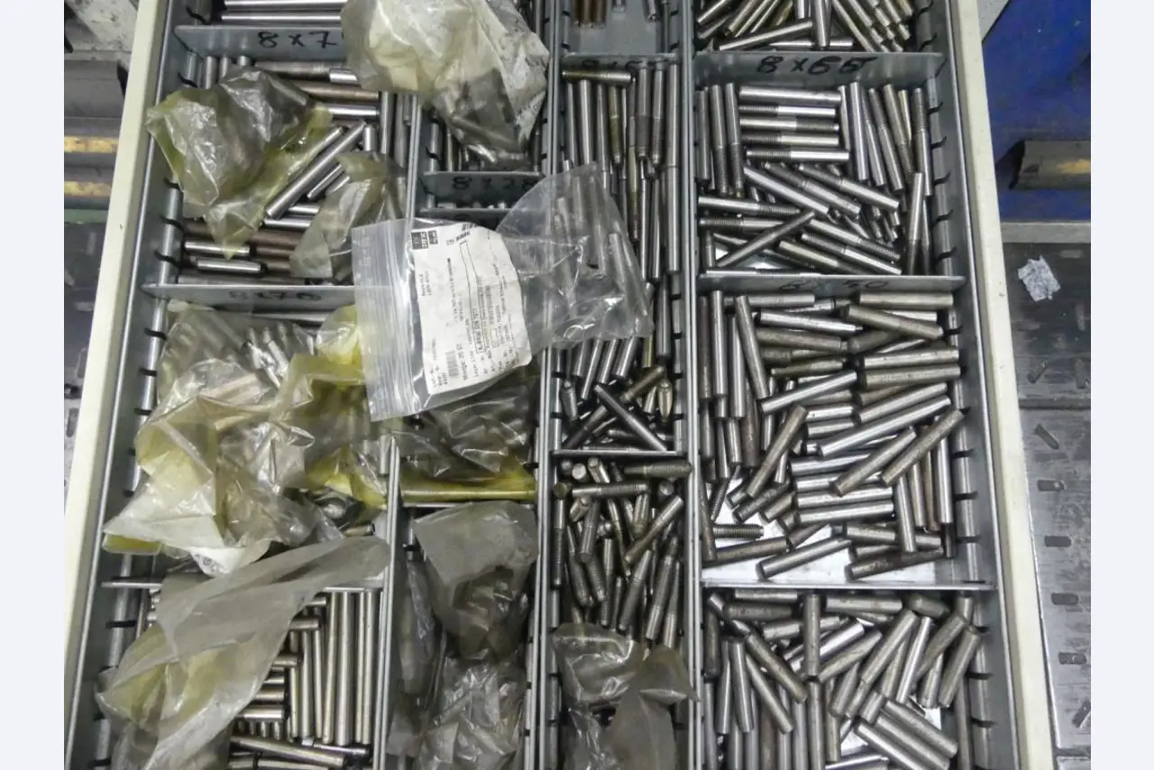 Machines en toebehoren van een voormalige diepdrukkerij-9