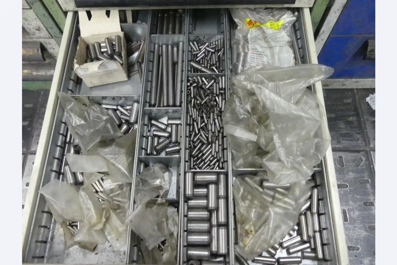 Machines en toebehoren van een voormalige diepdrukkerij-11